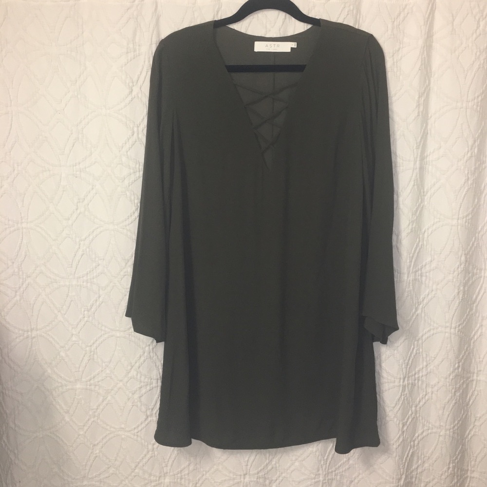 ASTR NWOT Olive Cross Front Shift Dress Small